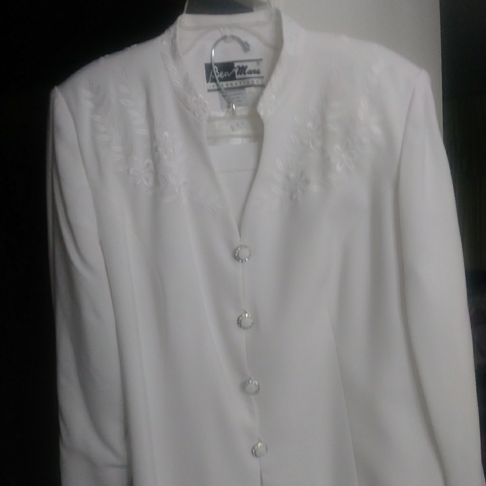 Dresses, Suits, Skirts, Women's Boutiques